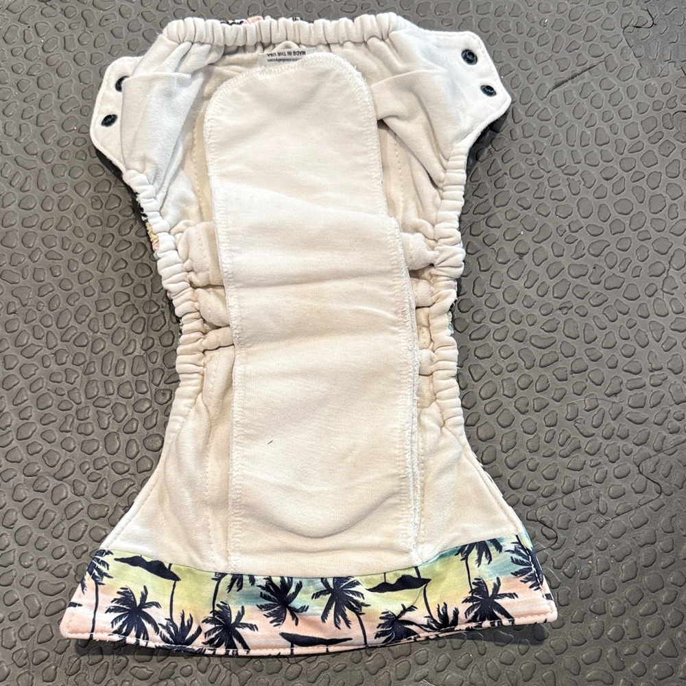 Thirsties NAIO (Natural All in One) diaper in Palm Paradise - Picture 3 of 4